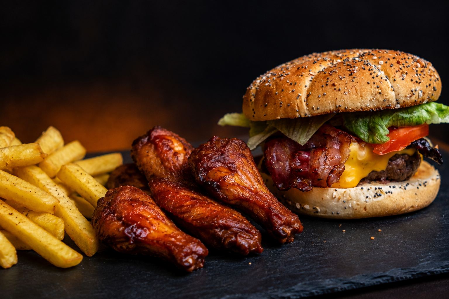 Steak Burger + 2 Wings